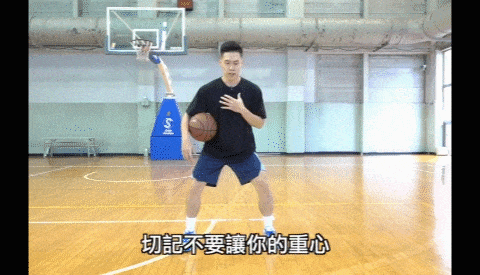 篮球怎么练基本功_篮球入门怎么练习