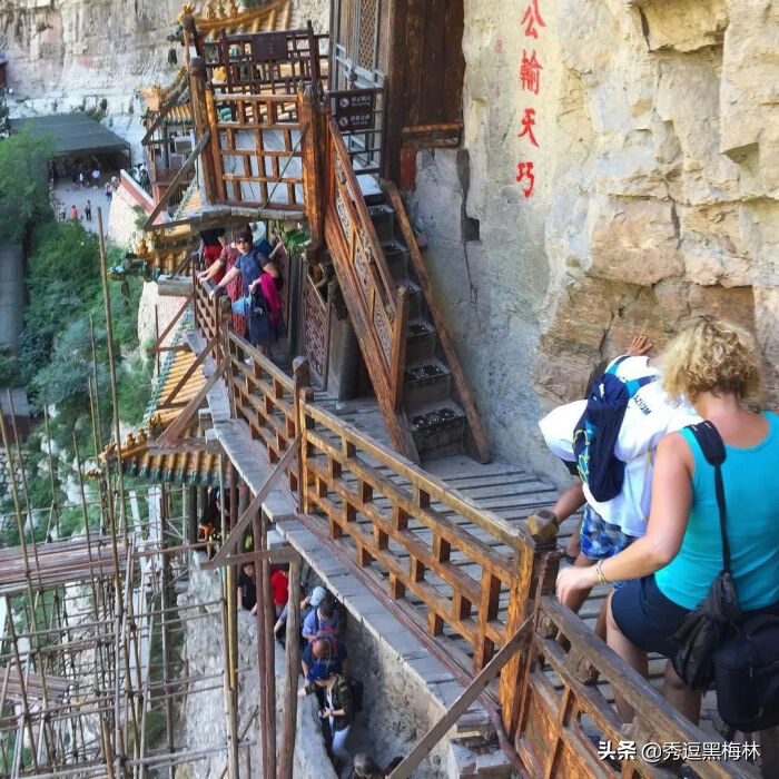 世界上都有哪些危险建筑_你知道吗