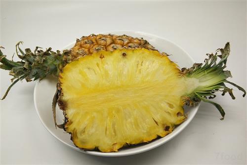 菠萝一定要用盐水泡吗_菠萝的正确吃法