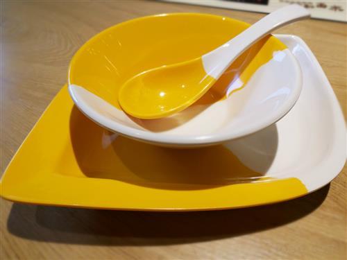 婴儿什么时候可以吃辅食_你知道吗