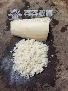 藕饼怎么做_藕饼的做法步骤