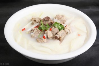 排骨焯水用冷水还是热水_排骨焯水的技巧