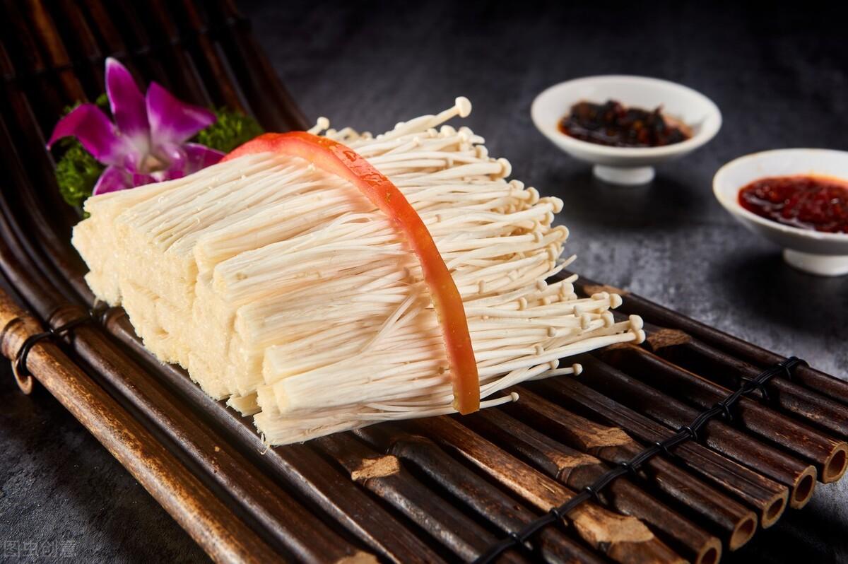金针菇发黄了还能吃吗_金针菇的挑选