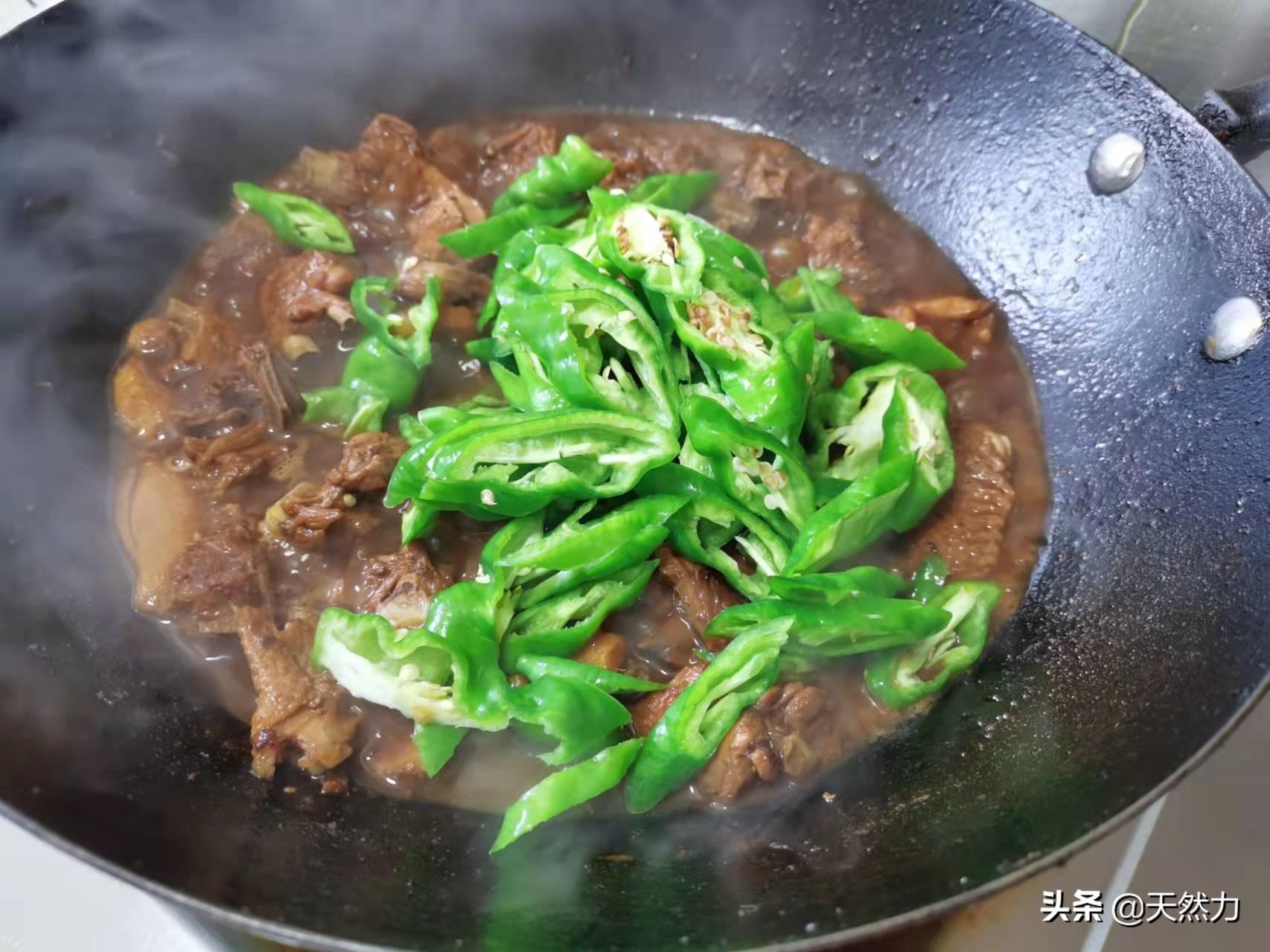 干锅鸭怎么做_干锅鸭的传统做法