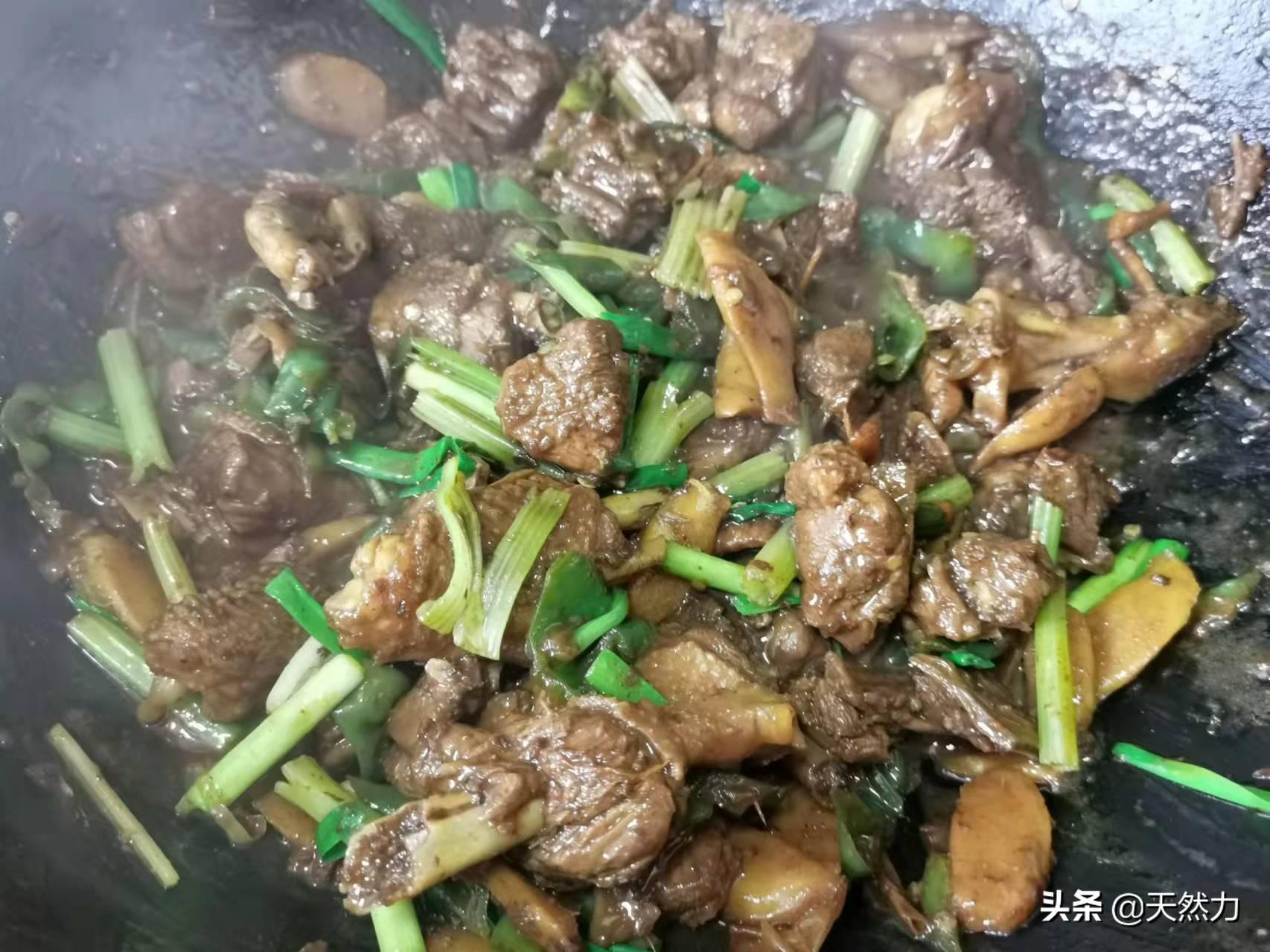 干锅鸭怎么做_干锅鸭的传统做法