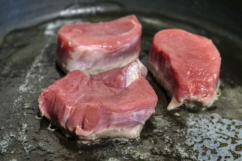 猪肉不如牛羊肉有营养吗_怎么说