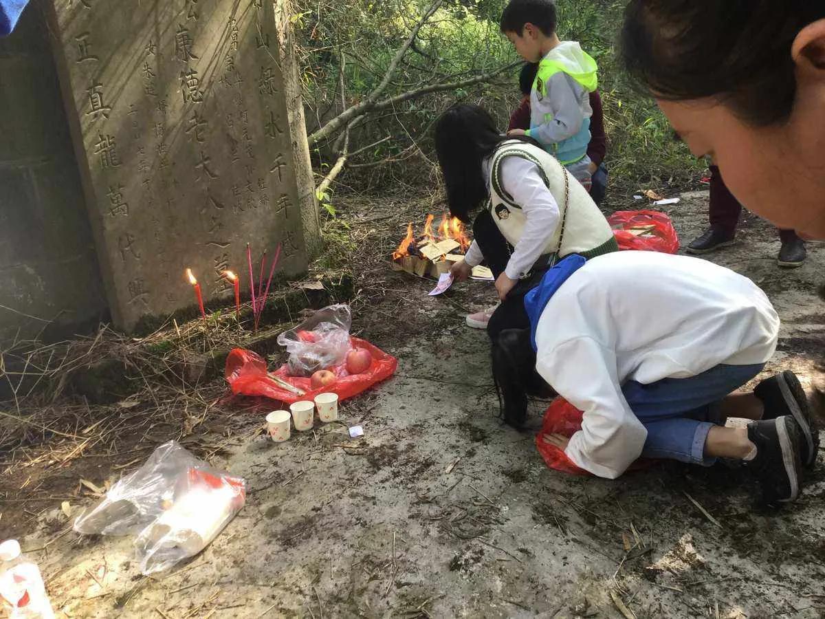 上坟有什么讲究_上坟的讲究和忌讳