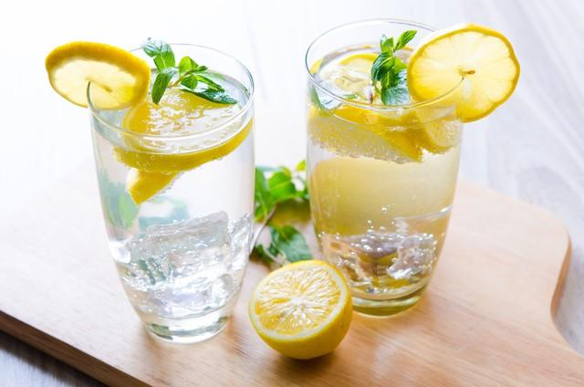 常喝柠檬水有什么好处_常喝柠檬水的益处