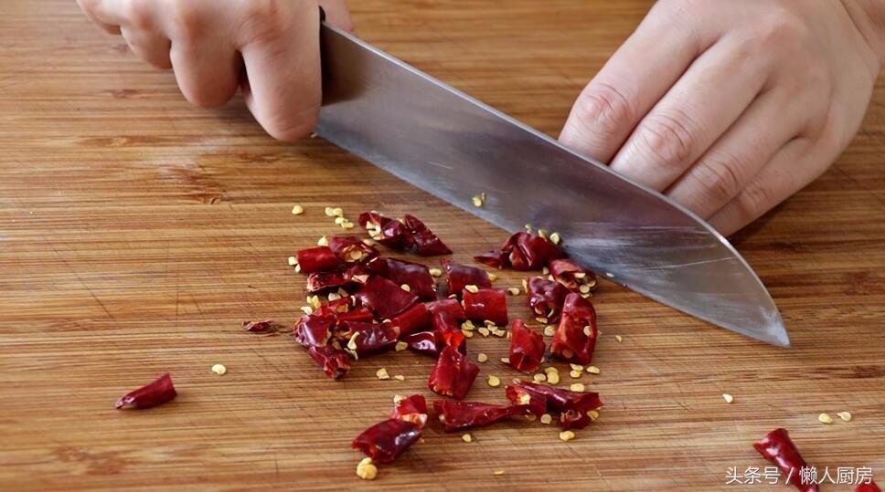 酸豆角炒肉末怎么做_酸豆角炒肉末的做法