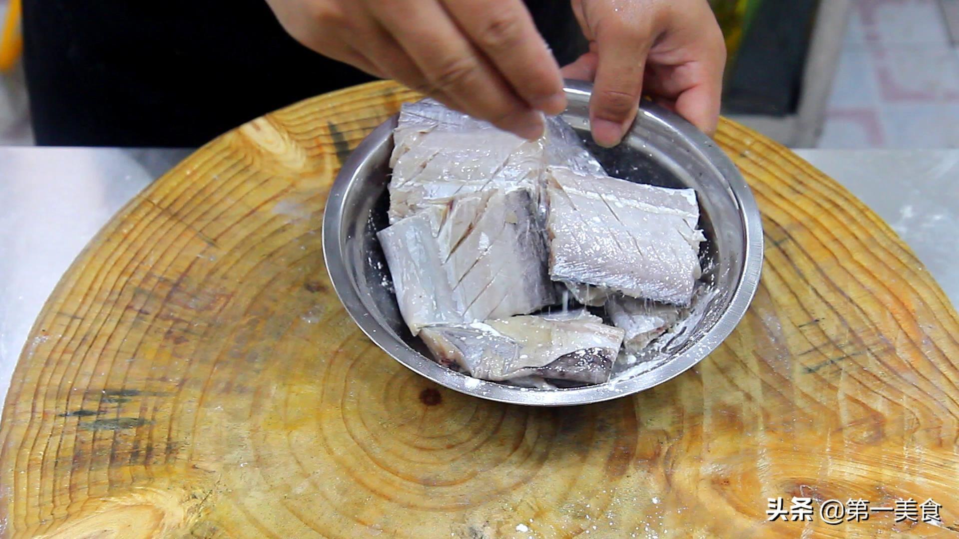 红烧带鱼怎么做好吃_红烧带鱼的正宗做法
