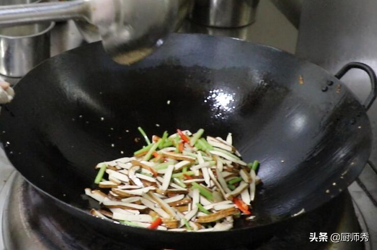 芹菜炒香干怎么做_芹菜炒香干的做法大全