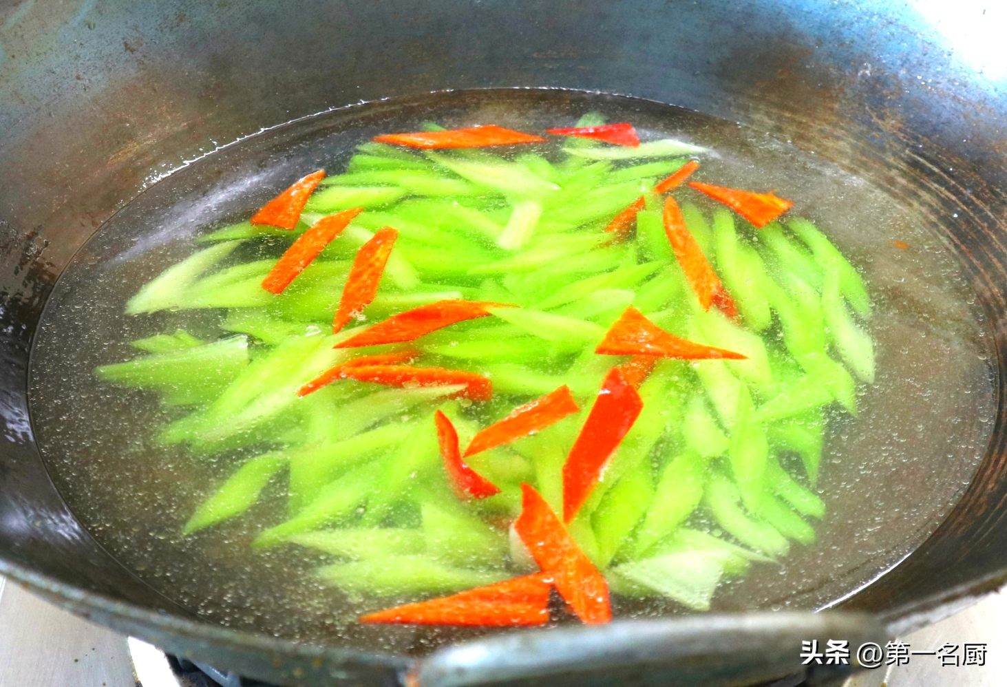 芹菜怎么做_芹菜的做法大全