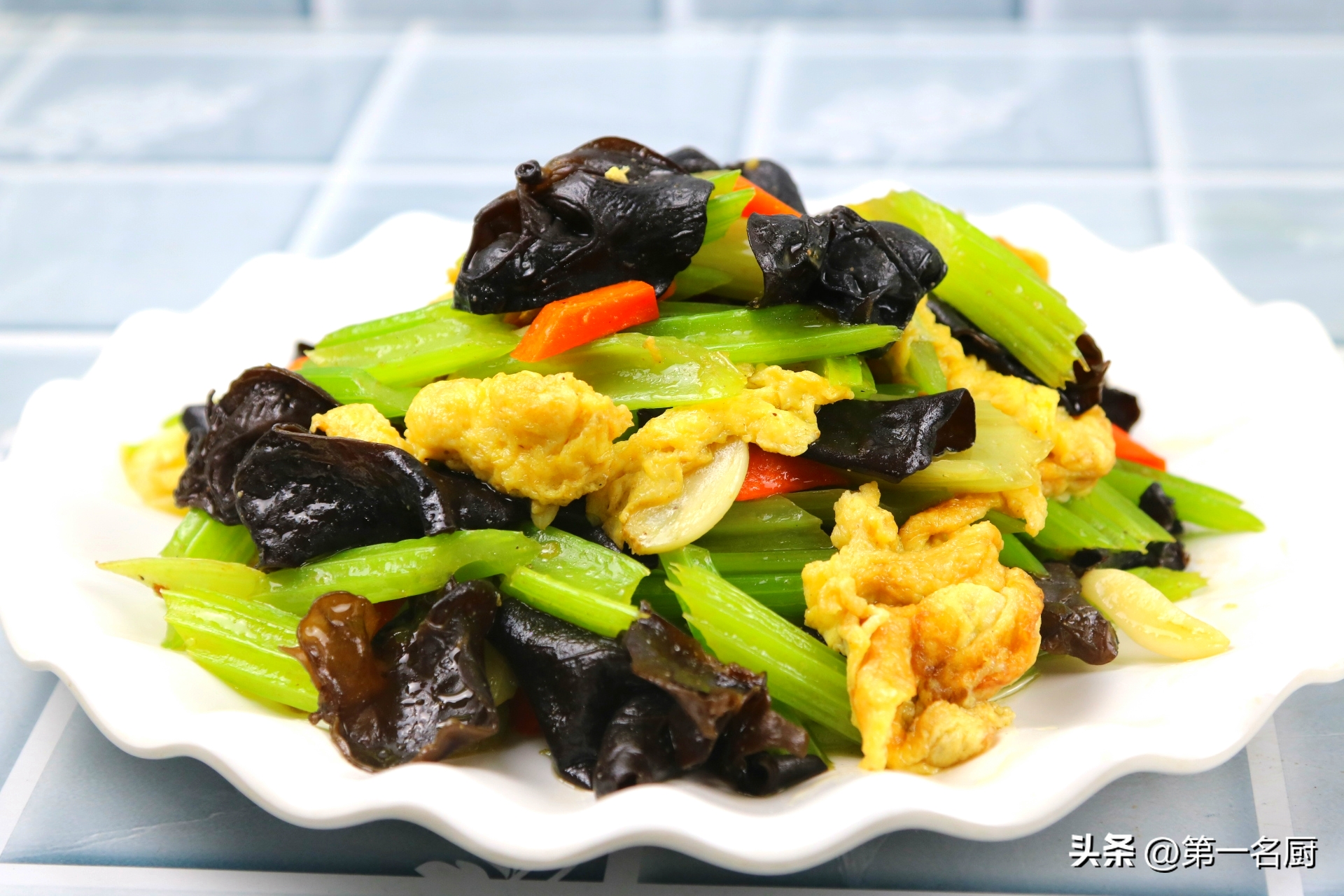 芹菜怎么做_芹菜的做法大全