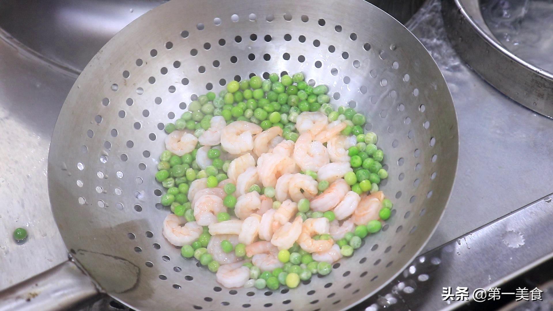 青豆炒虾仁怎么做_青豆炒虾仁的做法教程