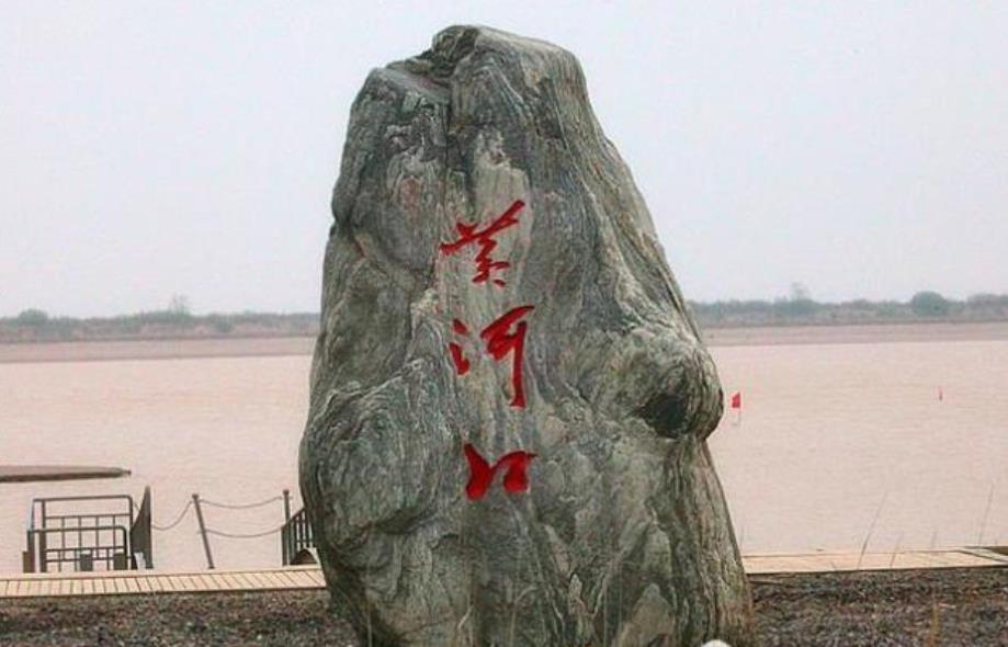 周总理的骨灰撒在了哪里_为何撒在四个地方
