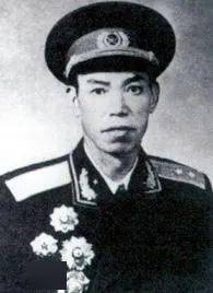 梁兴初是哪里人_梁兴初个人事迹