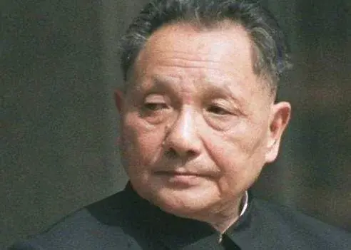 邓小平生命中重要的人是谁_有几个