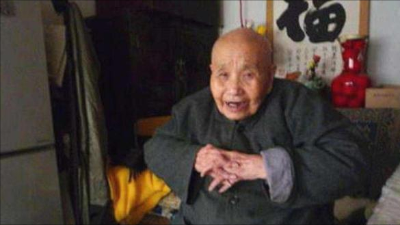 太监为什么要在鞋里放苍耳_有什么作用
