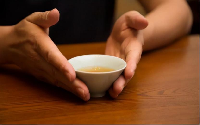 古人喝的是黄酒吗_黄酒是中国最古老的酒吗