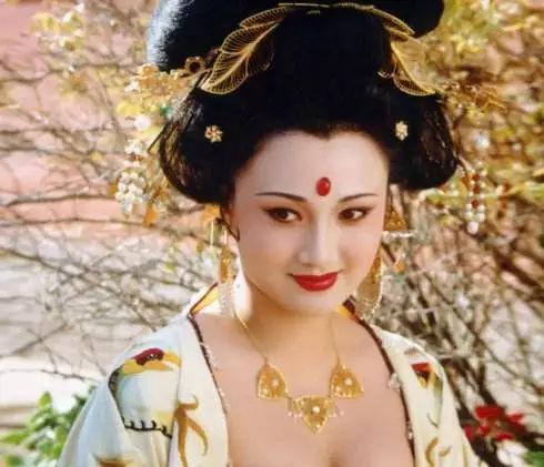 如何正确追求喜欢的人_追求喜欢的人最有效的方式