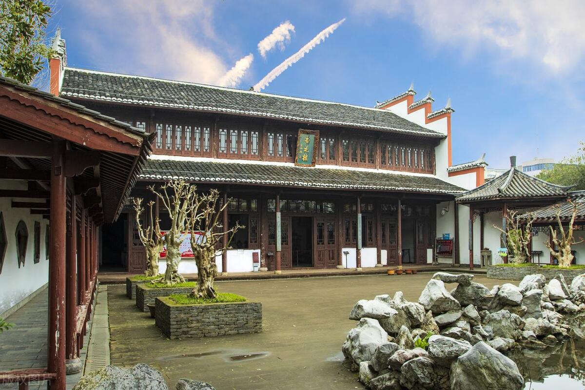 南昌旅游景点有哪些_南昌旅游必去十大景点