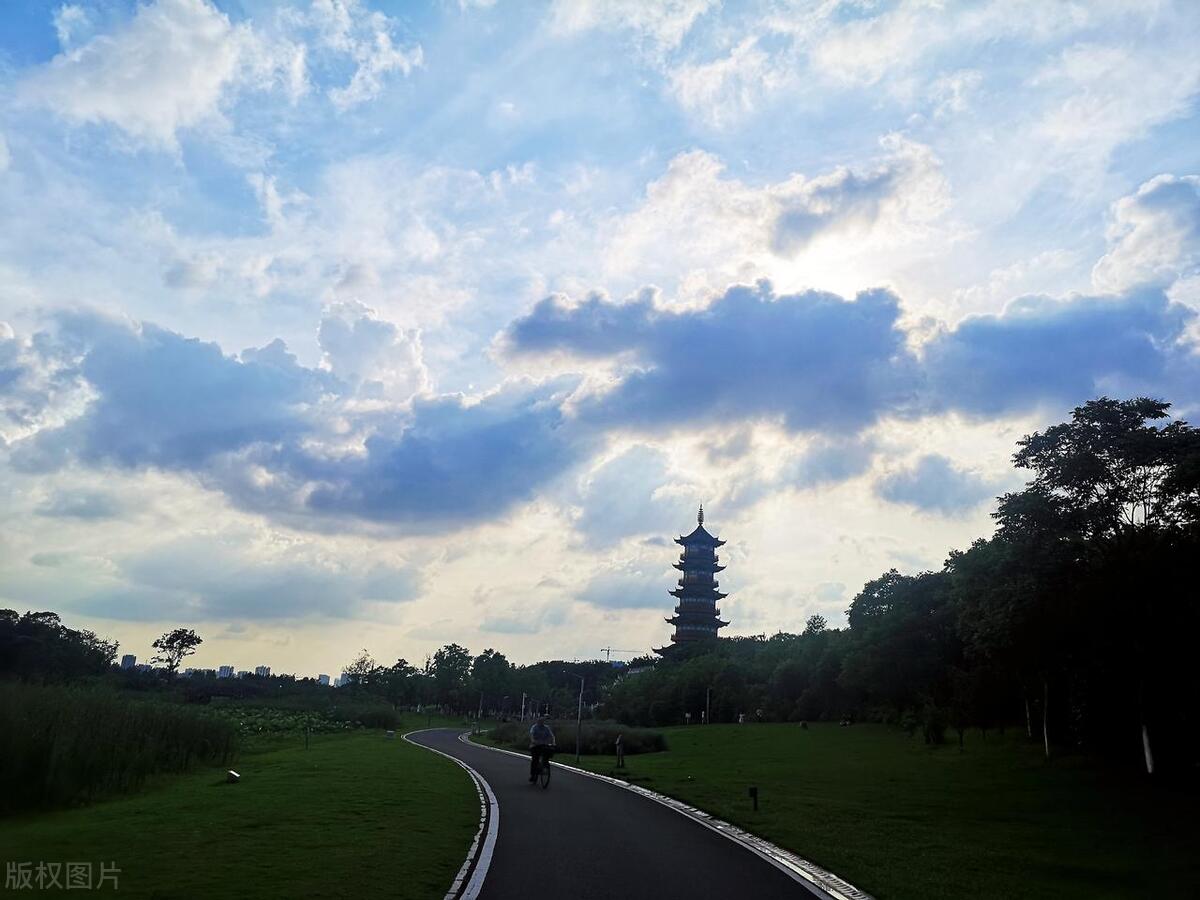 南昌旅游景点有哪些_南昌旅游必去十大景点
