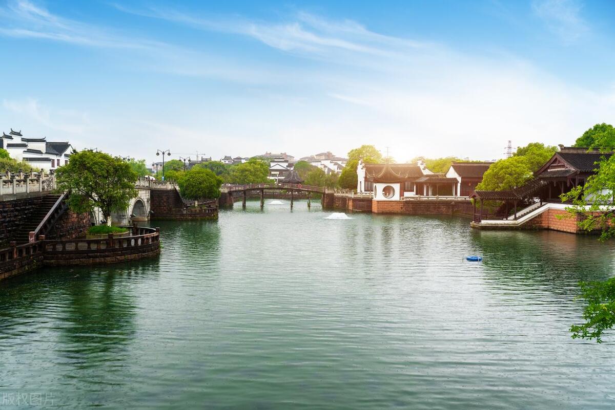 南昌旅游景点有哪些_南昌旅游必去十大景点