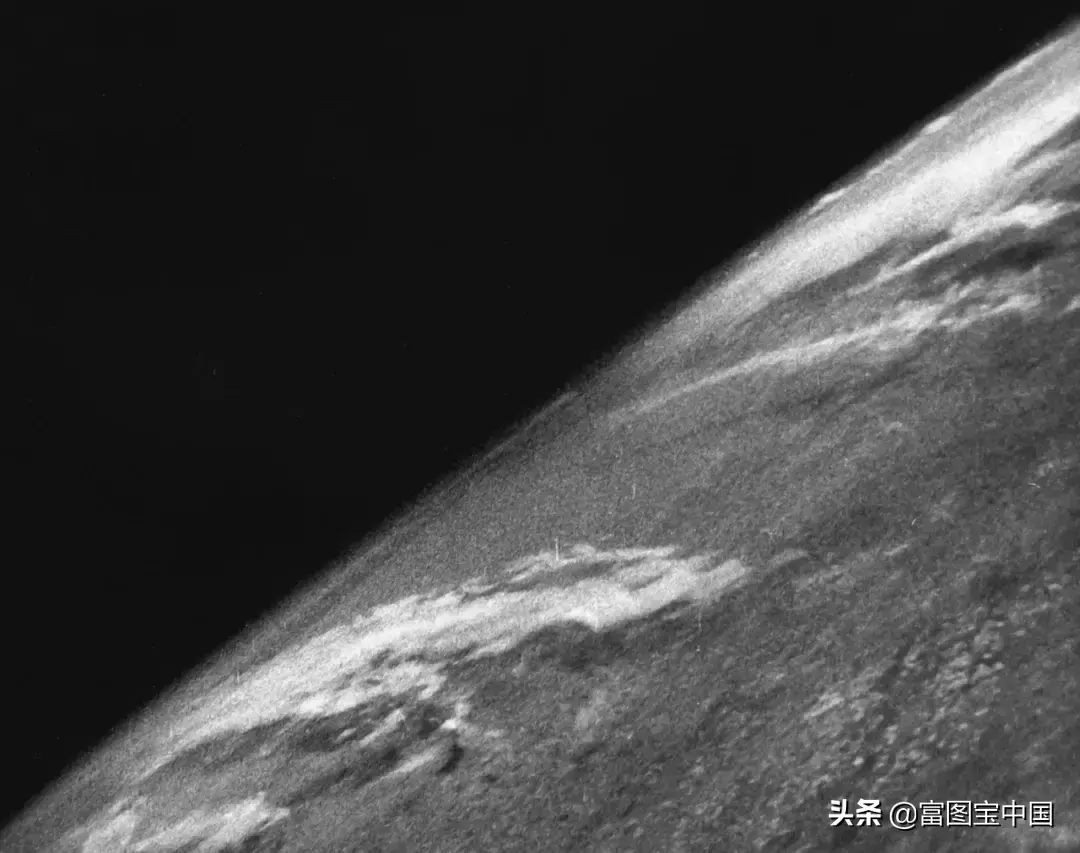 世界上第一台照像机谁发明的_照相机是哪国人发明的