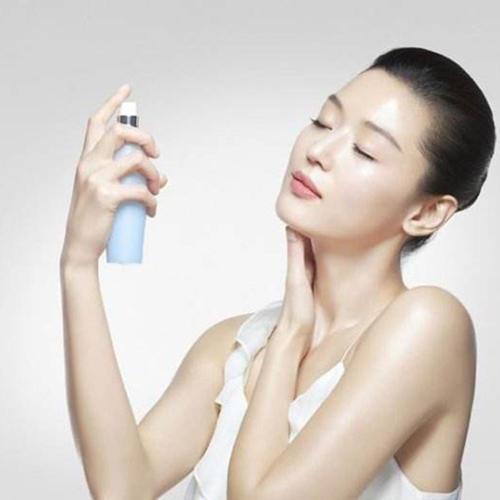 保湿补水喷雾怎么用_补水喷雾的正确使用方法