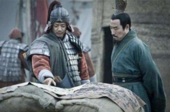 韩信是怎样被杀的_韩信被杀的根本原因