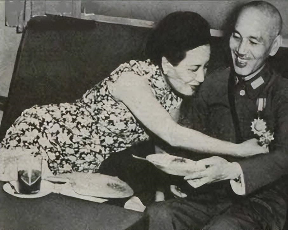 蒋介石一生有多风流_蒋介石的风流史