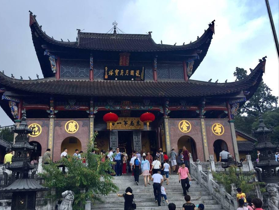 中国最旺的香火_中国香火最旺的山在哪里