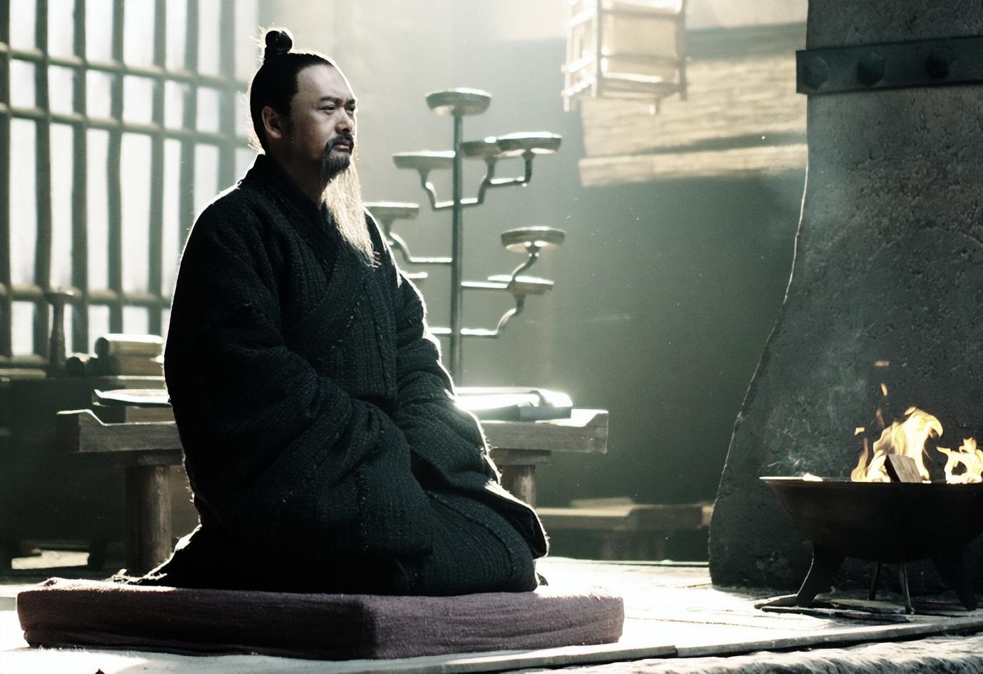 孔乙己长衫代表什么_孔乙已的长衫有多恐怖