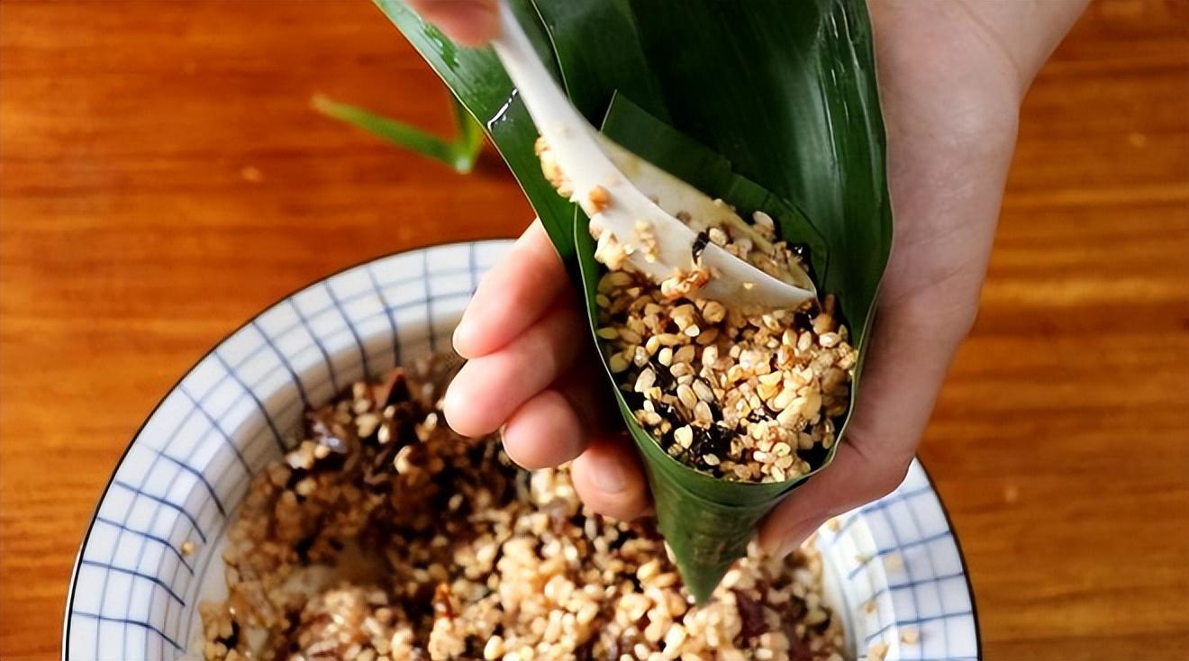 粽子怎么做_粽子的做法和食材