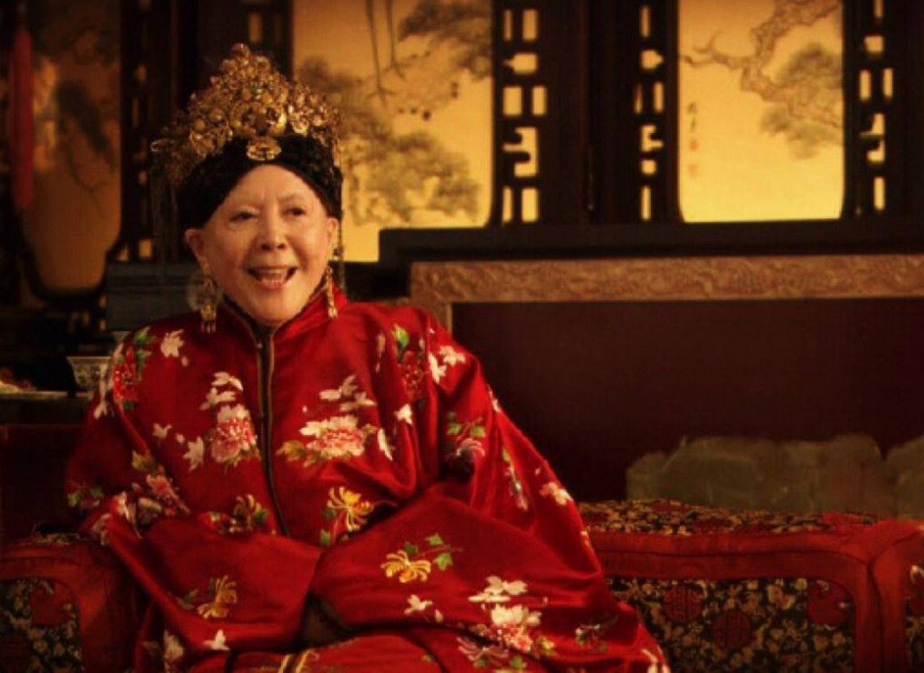 清朝妃嫔们有多少收入_清朝妃子等级和待遇