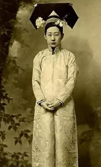 李鸿章嫁女儿这件事有多荒唐_嫁给了谁