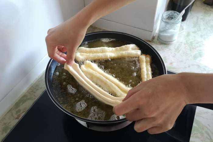 油条怎么做_油条的做法及步骤