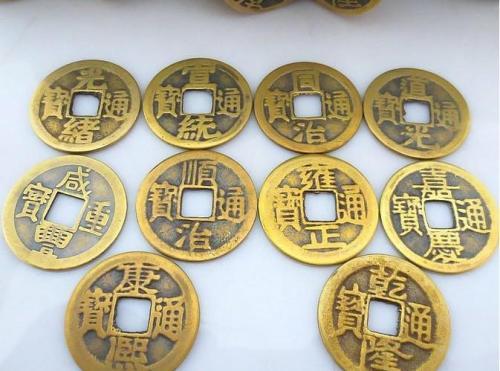 古代的铜钱哪个朝代都能用吗