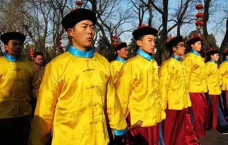 古代的黄马褂有什么用,古代黄马褂有什么权限