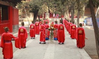 古代当官的有退休金吗,清朝官员退休后待遇