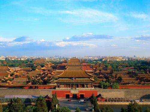为什么毛主席生不入故宫
