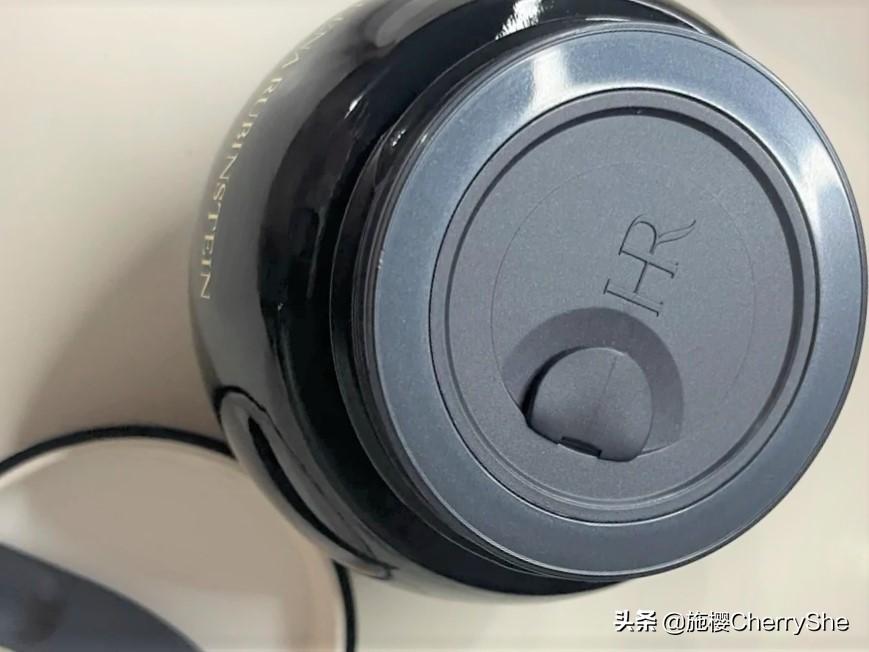 赫莲娜黑绷带面霜和白绷带面霜有什么区别