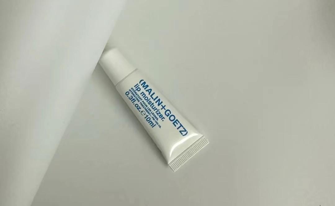 秋冬哪个牌子的润唇膏好用，分享5款滋润度比较高的唇膏