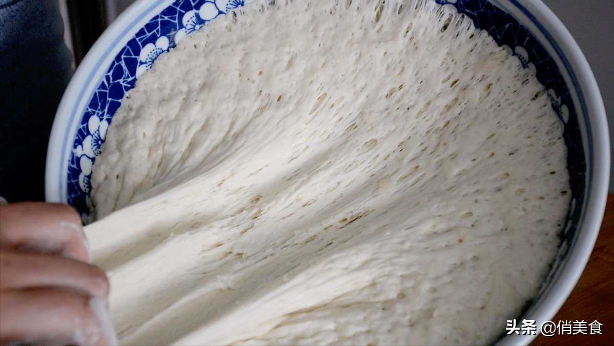 油饼怎么做又软又蓬松，油饼的做法教程