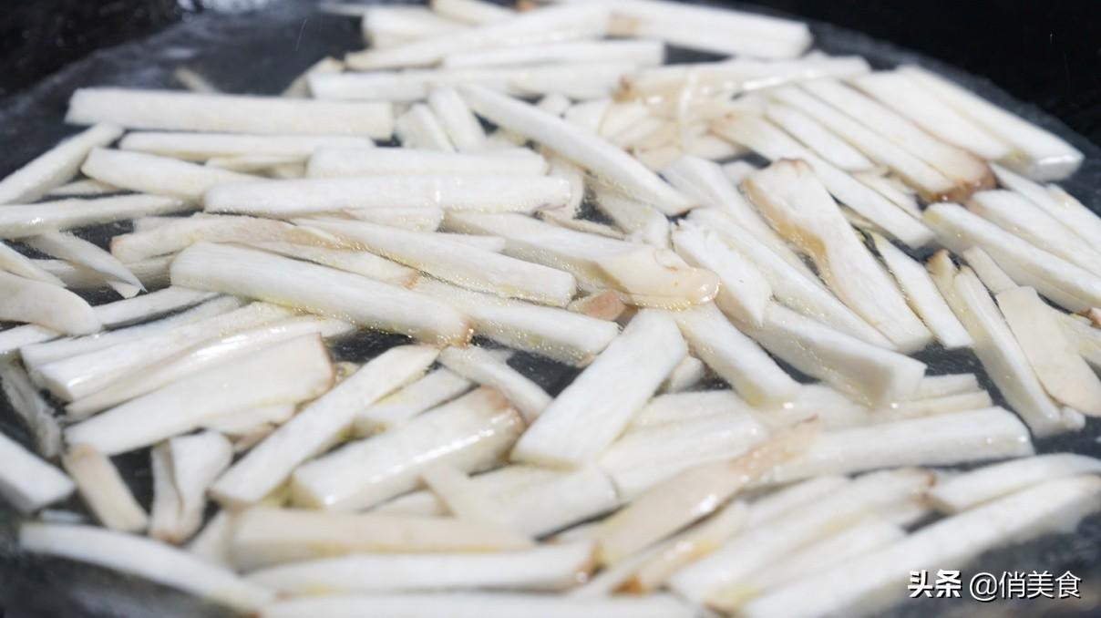 杏鲍菇洋葱怎么炒好吃，杏鲍菇炒洋葱的做法