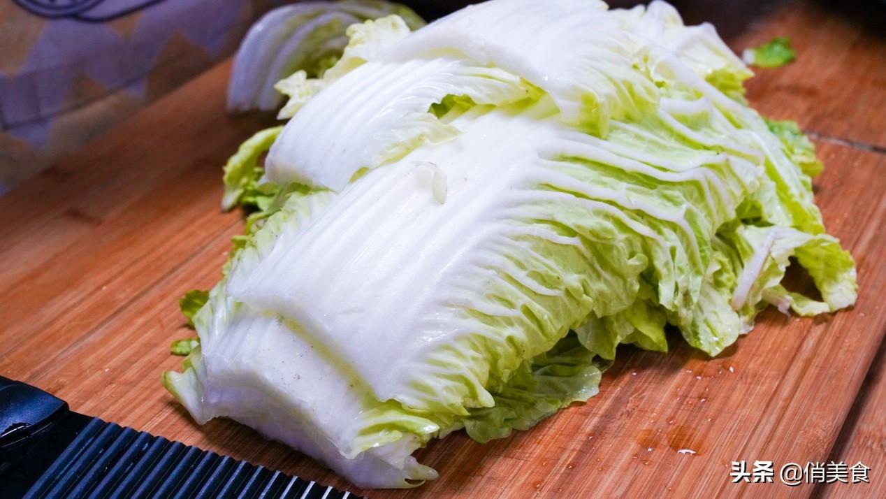 白菜烧豆腐怎样做才好吃，白菜烧豆腐的做法步骤