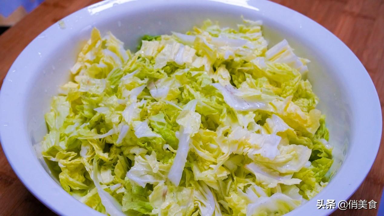 白菜烧豆腐怎样做才好吃，白菜烧豆腐的做法步骤