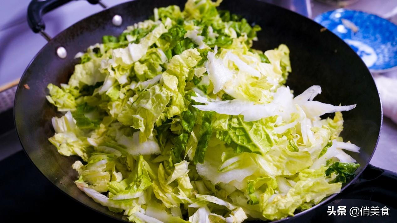 白菜烧豆腐怎样做才好吃，白菜烧豆腐的做法步骤