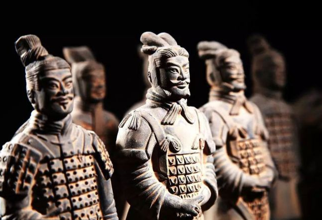 秦始皇的墓地为什么不能挖，秦始皇的幕有人挖过吗