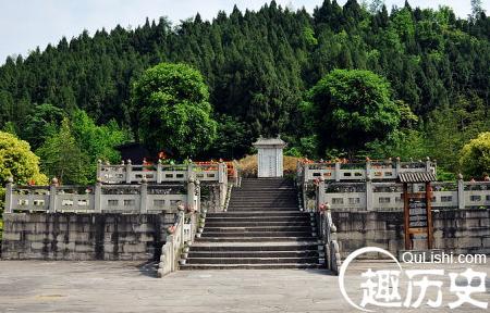 袁天罡的坟墓在哪里，为何至今未被盗